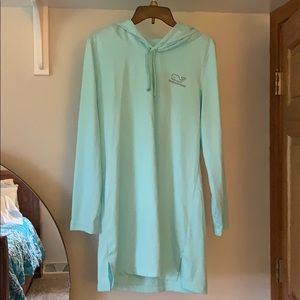 vineyard vines cover up with hood